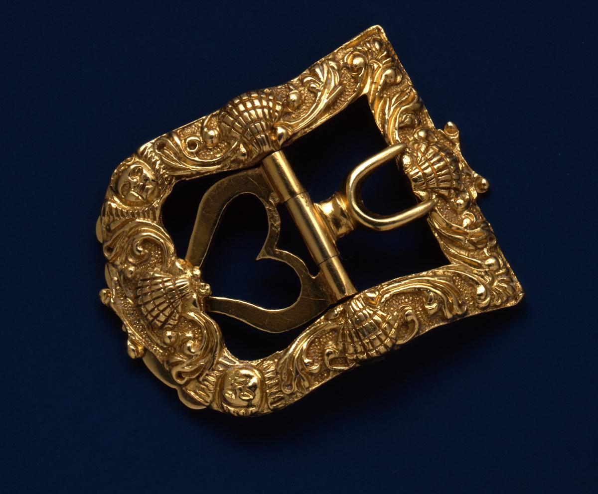 1968.0304 Buckle, view 3