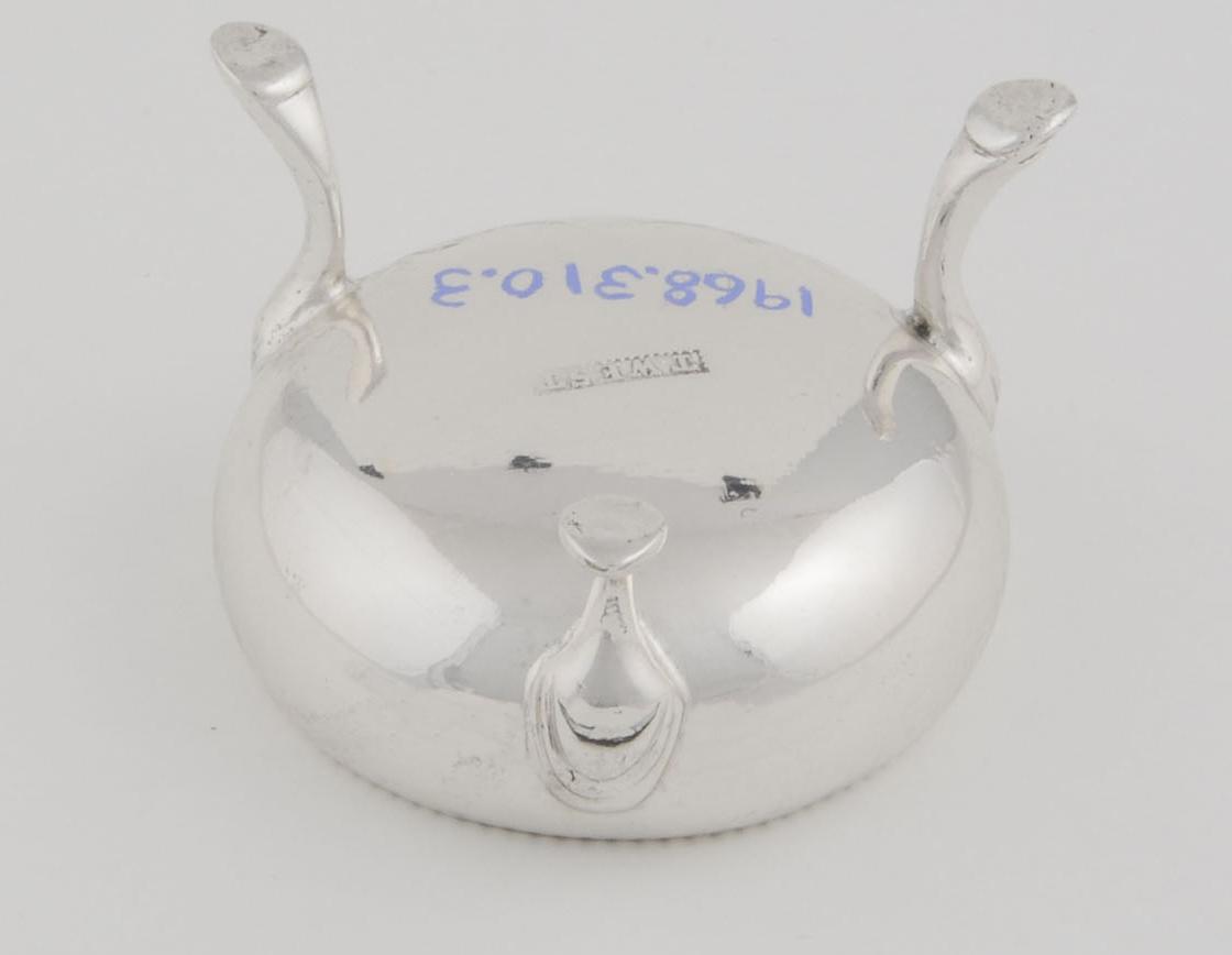 1968.0310.003 Silver Salt, View 2