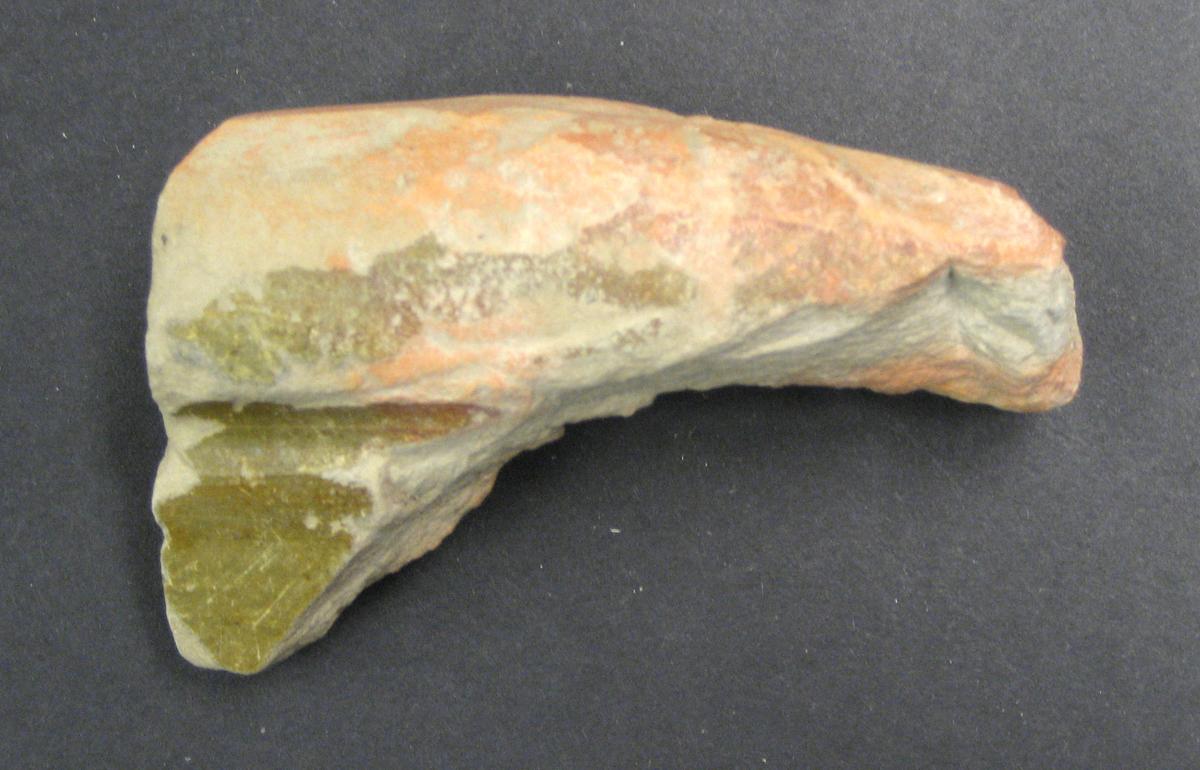 1968.0312.002 Ceramic fragment
