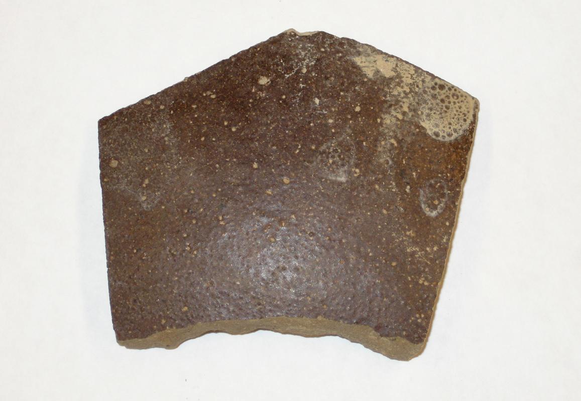 1968.0314.016 Stoneware fragment