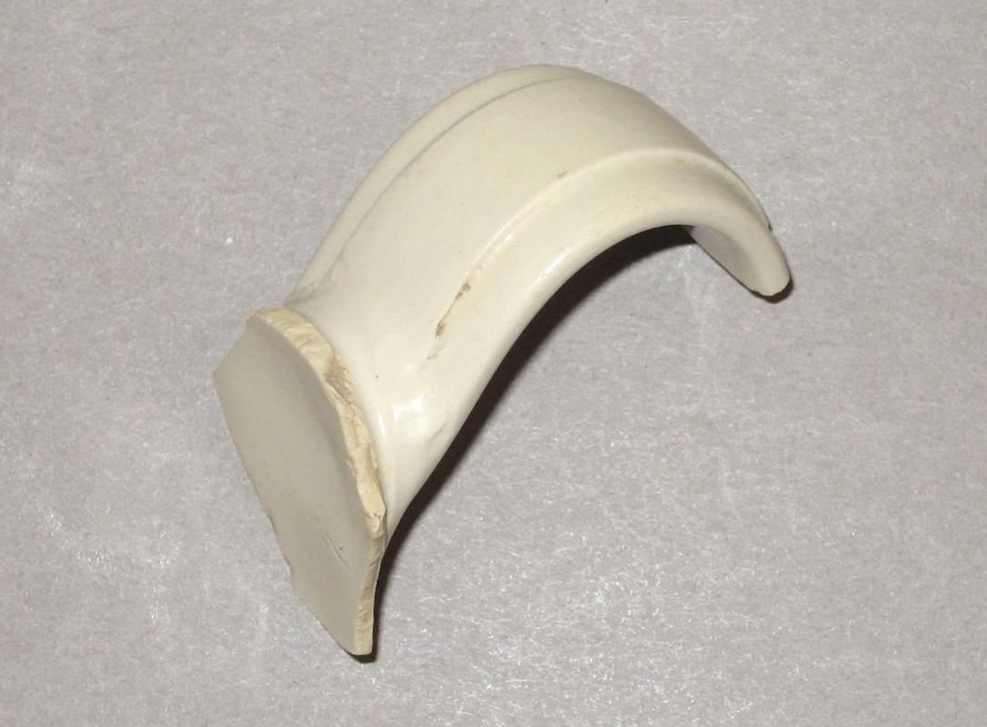 1968.0314.018 Stoneware fragment