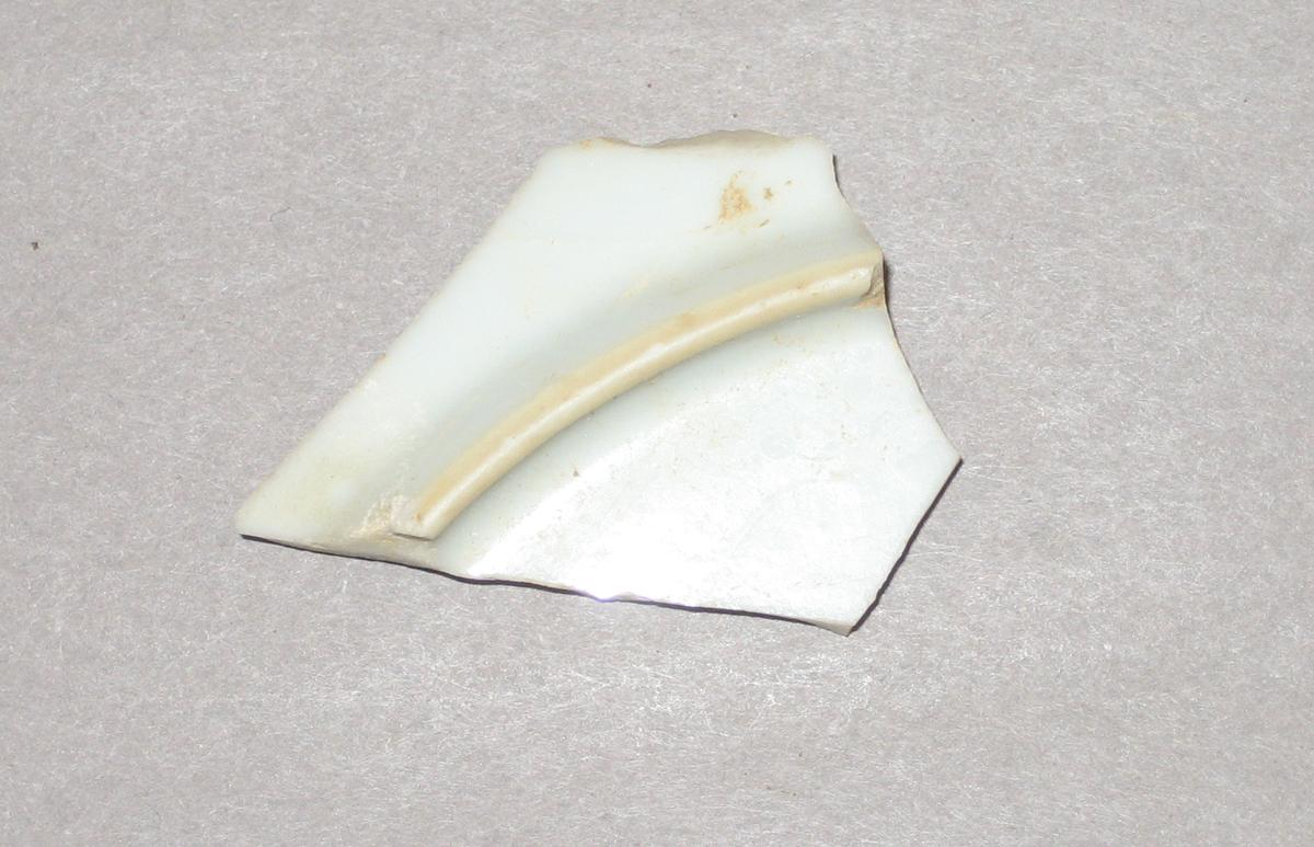 1968.0314.028 Porcelain fragment