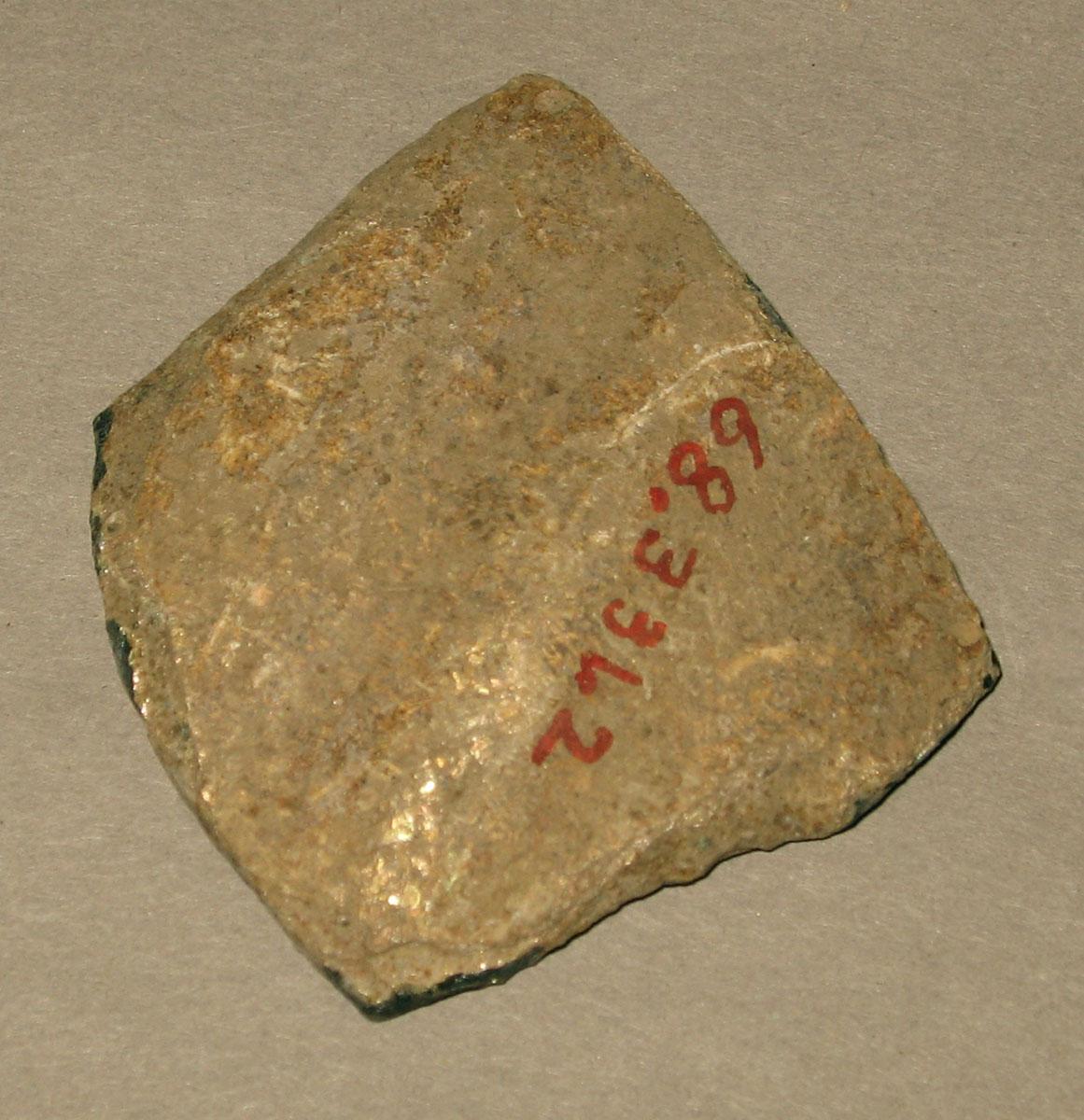 1968.0331.002 Glass fragment