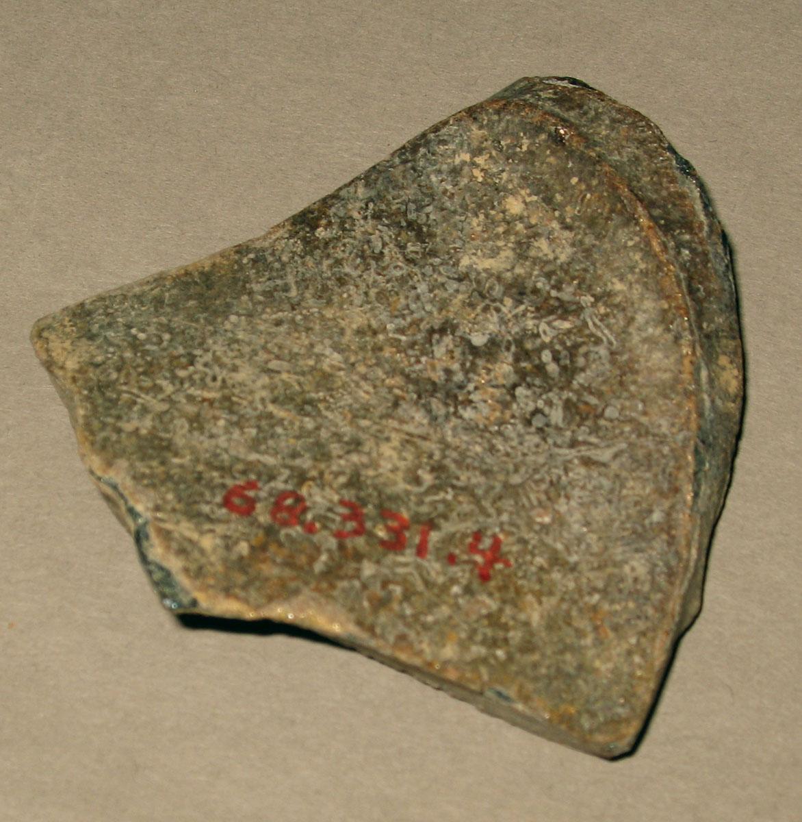 1968.0331.004 Glass fragment
