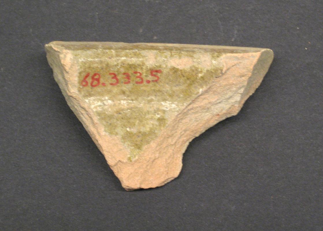 1968.0333.005 Ceramic fragment (underside)