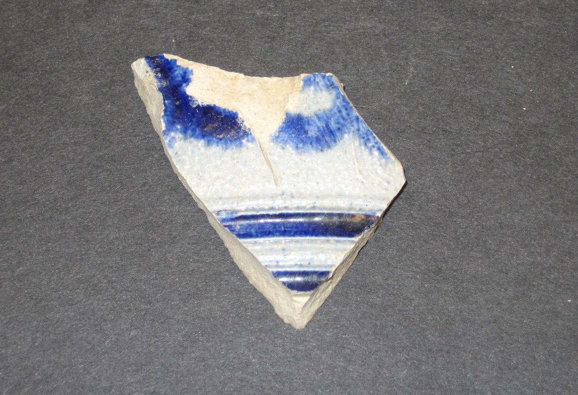 1968.0333.007 Ceramic fragment