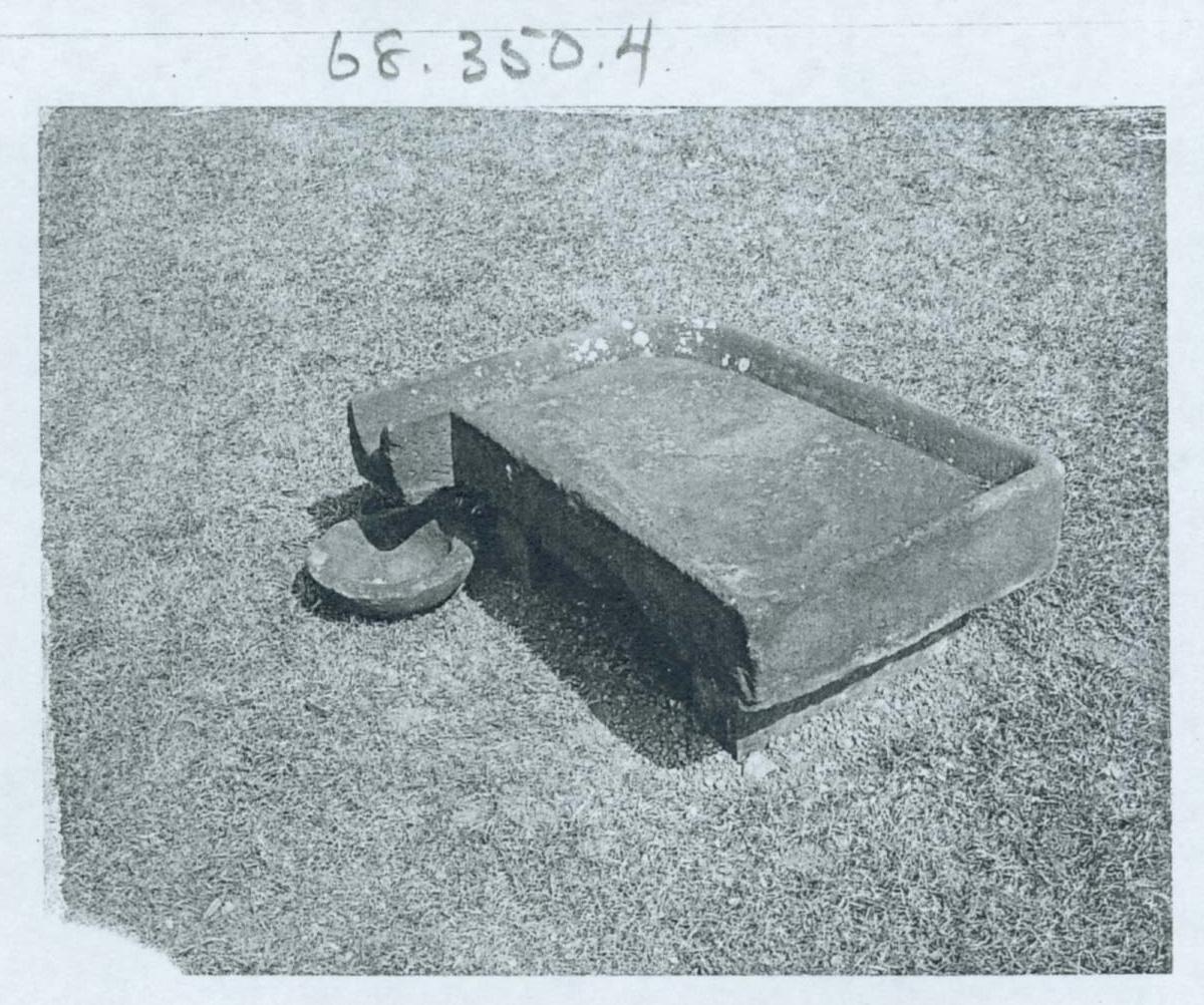 1968.0350.004 Stone, Sink