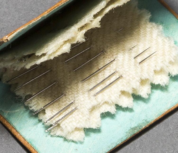 1968.0356 I Tool (for needlework), J Tool (for needlework), detail 1