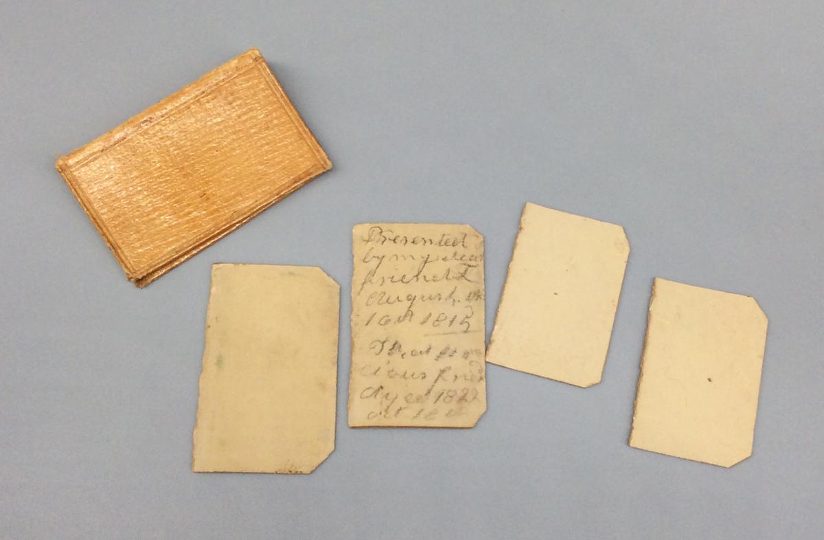 1968.0356 H Needle case, view 1