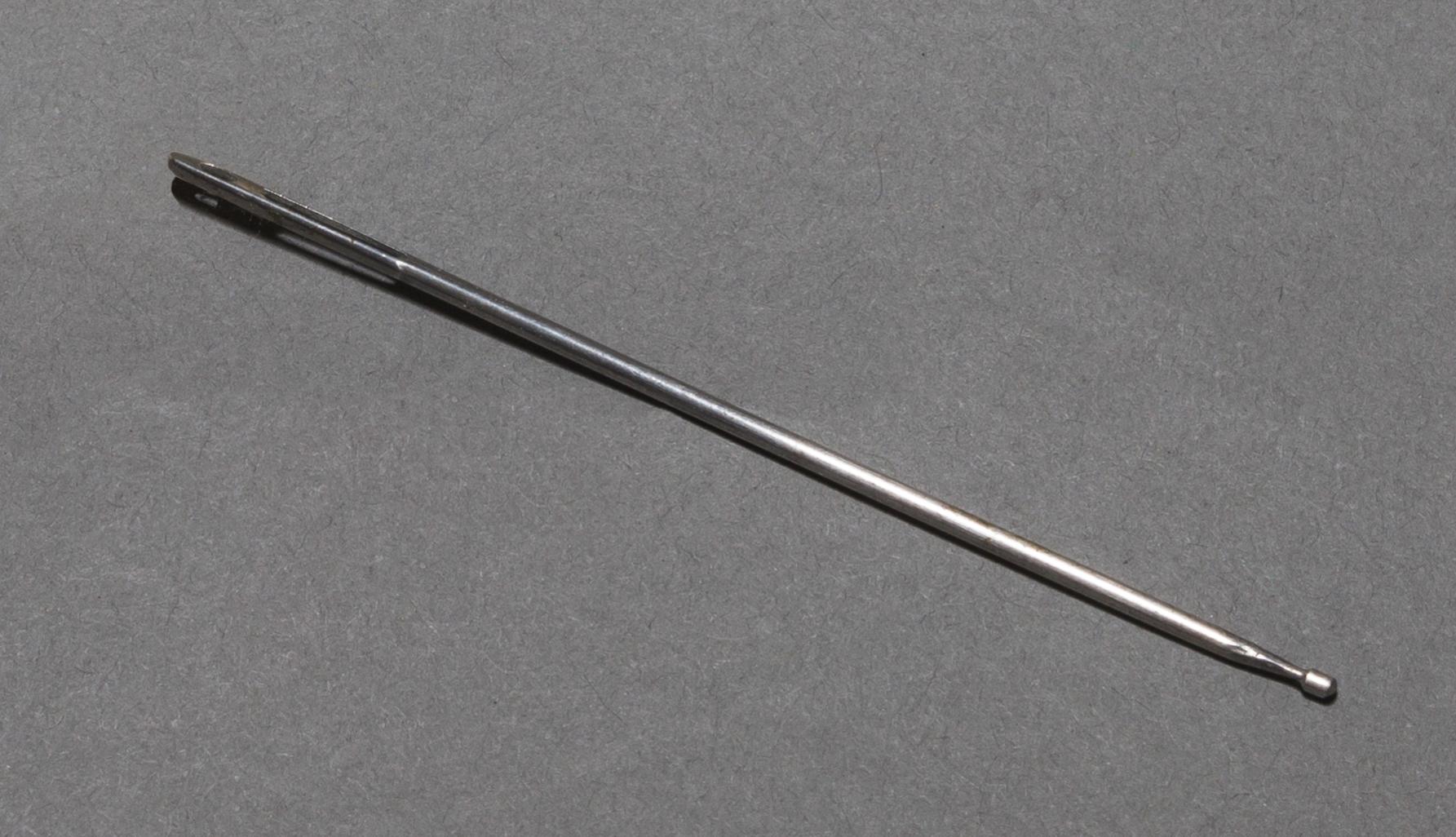 1968.0356 N Tool (for needlework), view 1