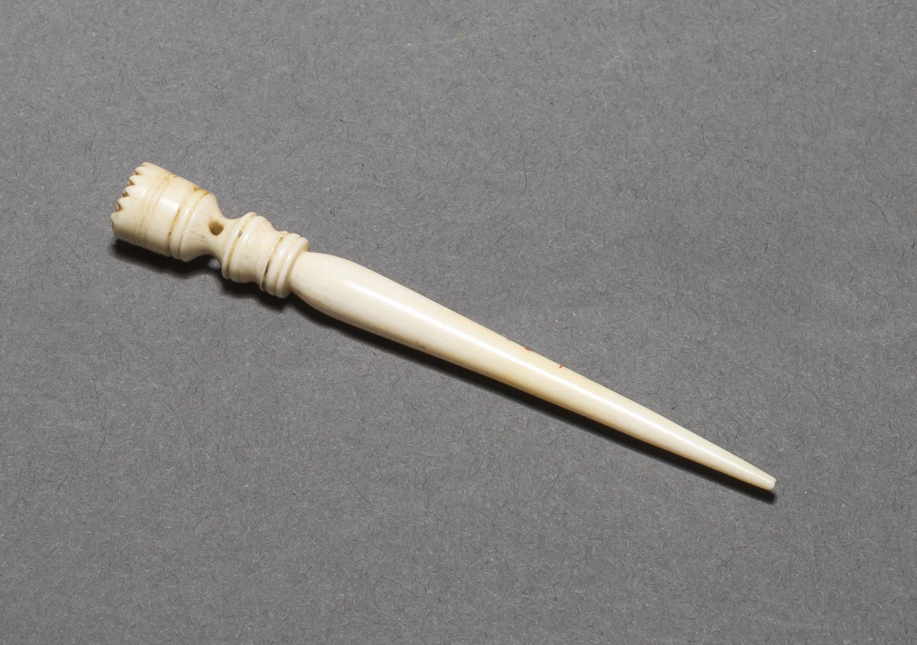 1968.0356 P Tool (for needlework), view 1
