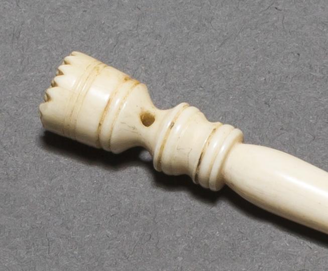 1968.0356 P Tool (for needlework), detail 1