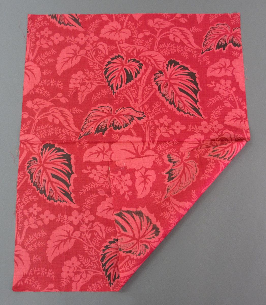 1968.0368 Textile, printed folded corner