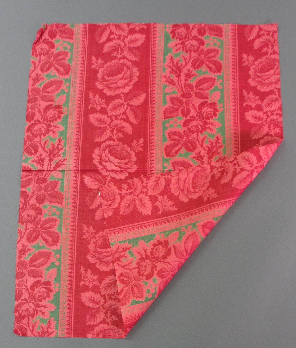 1968.0369 Textile, printed folded corner
