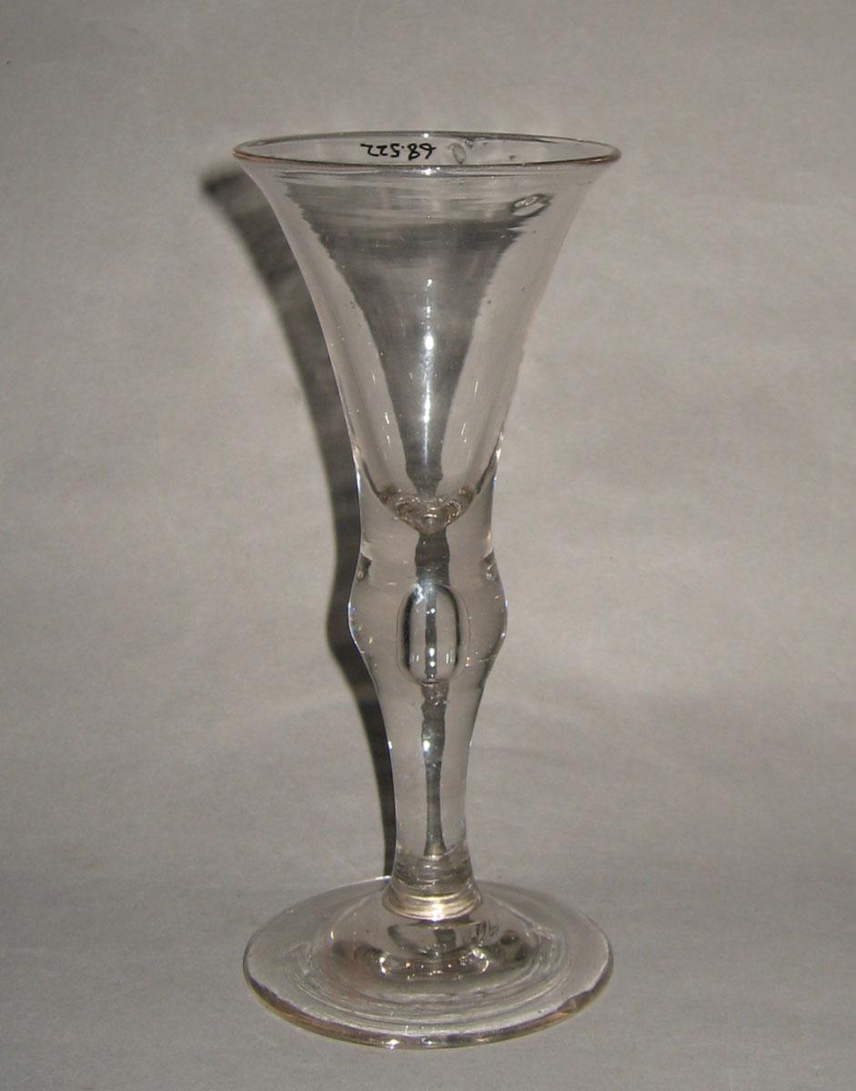 1968.0522 Nonlead glass wine glass