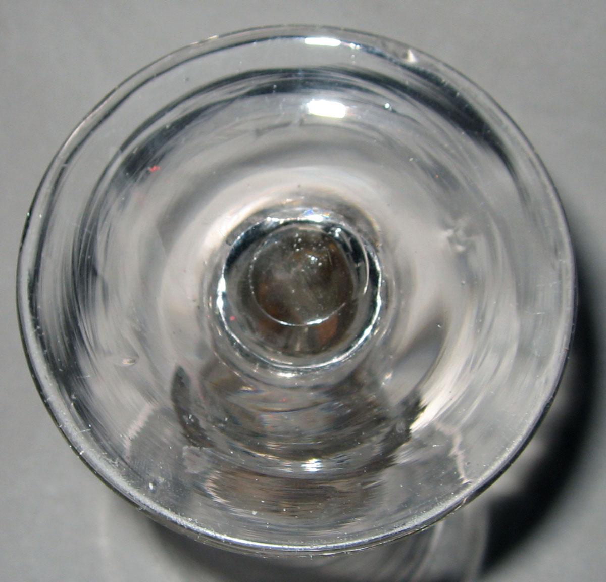 1968.0522 Nonlead glass wine glass (underside)