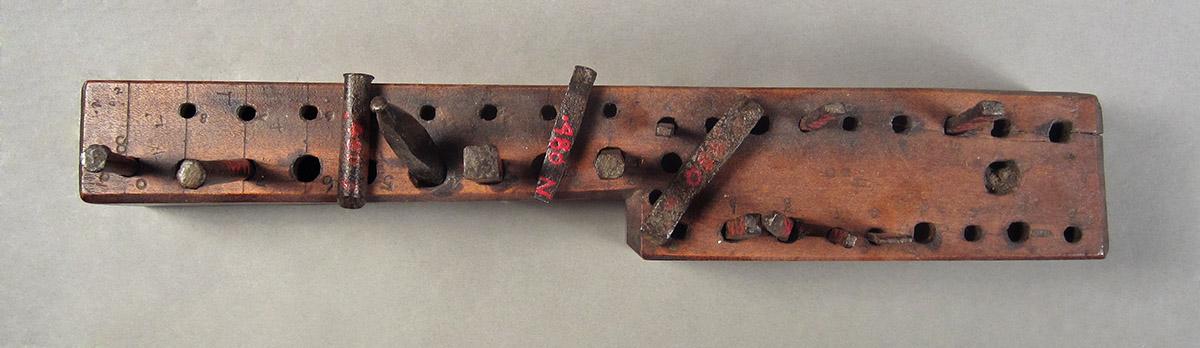 1957.0026.480 A, Holding block, top