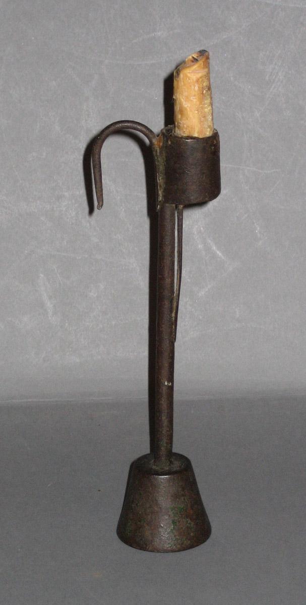 1968.0592 Candledholder