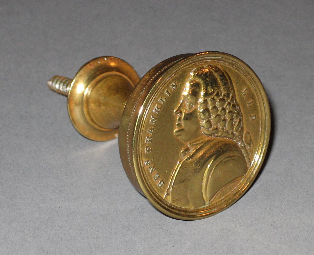 1968.0599.002 Cloak pin