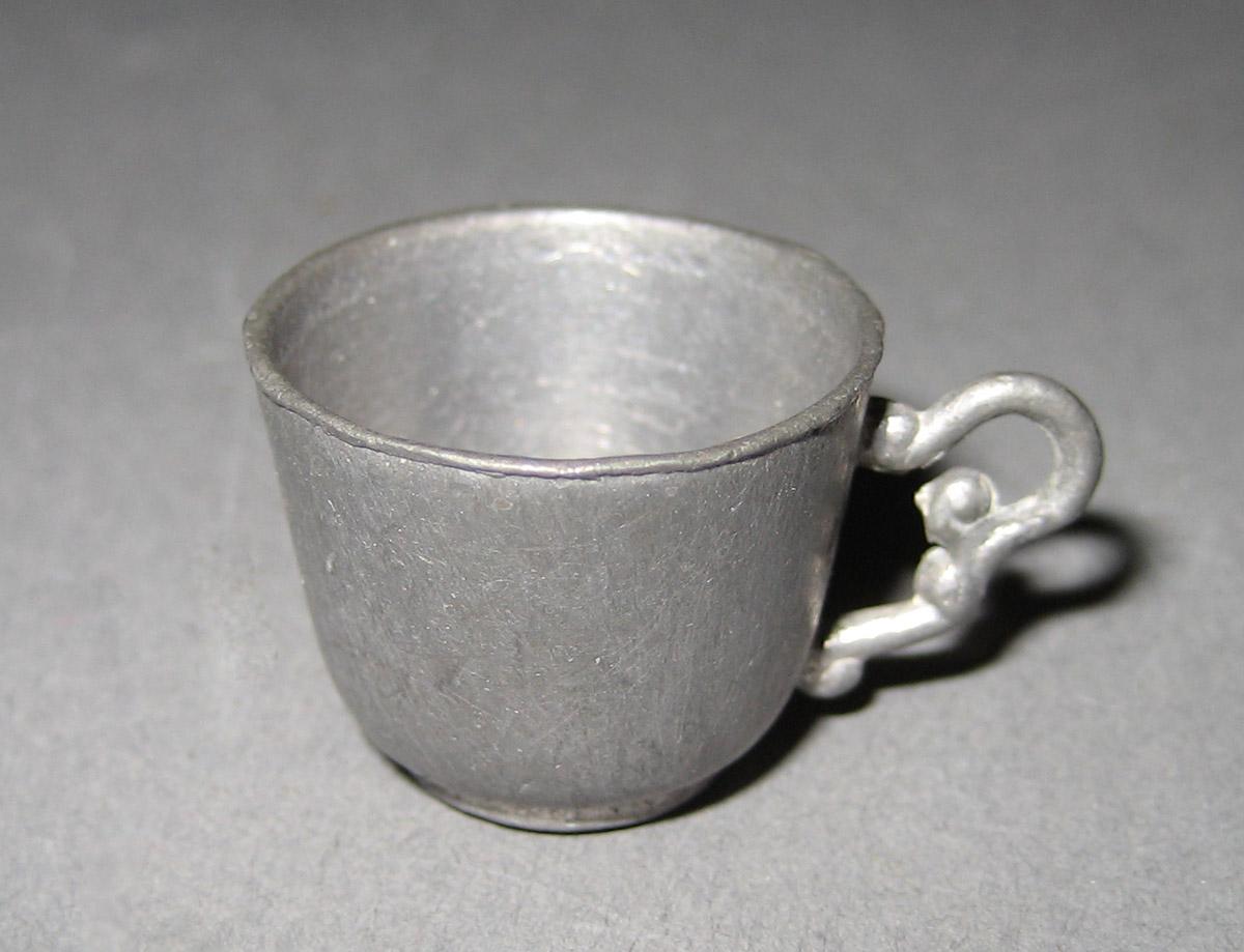 1968.0610.003 Teacup