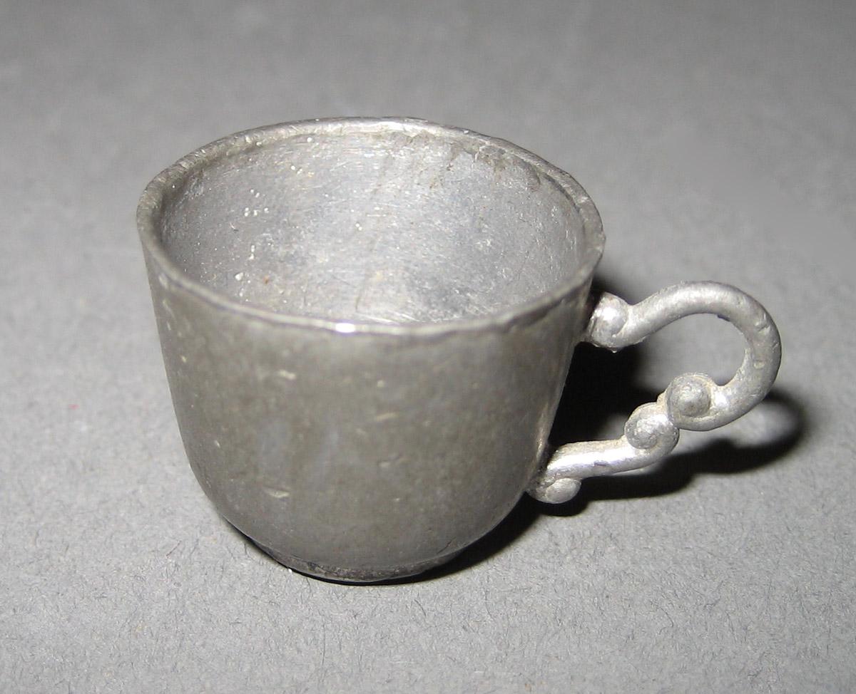 1968.0610.004 Teacup