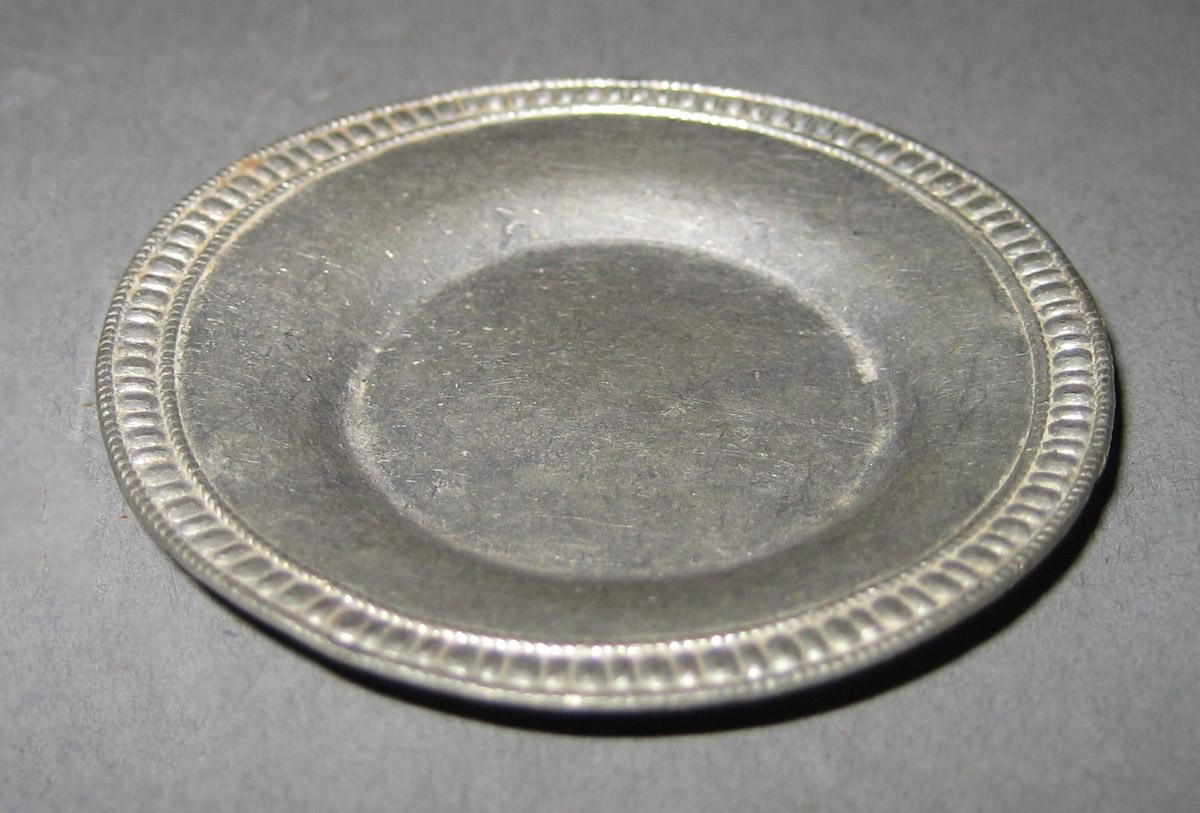 1968.0610.015 Plate