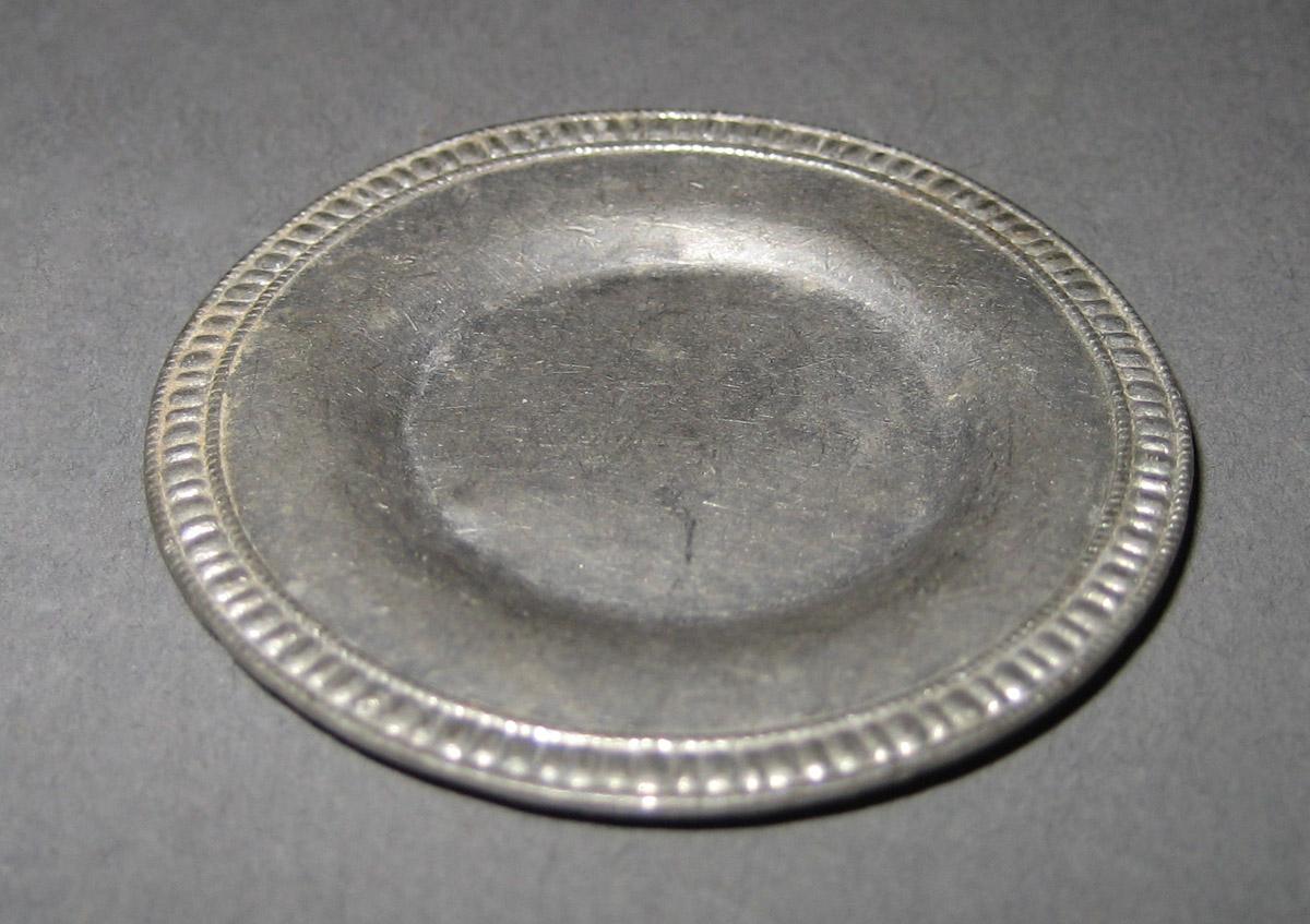 1968.0610.016 Plate