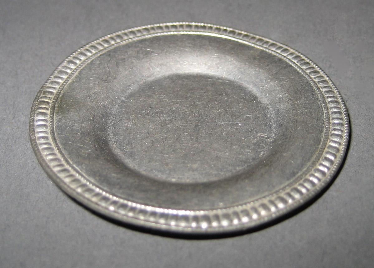 1968.0610.017 Plate