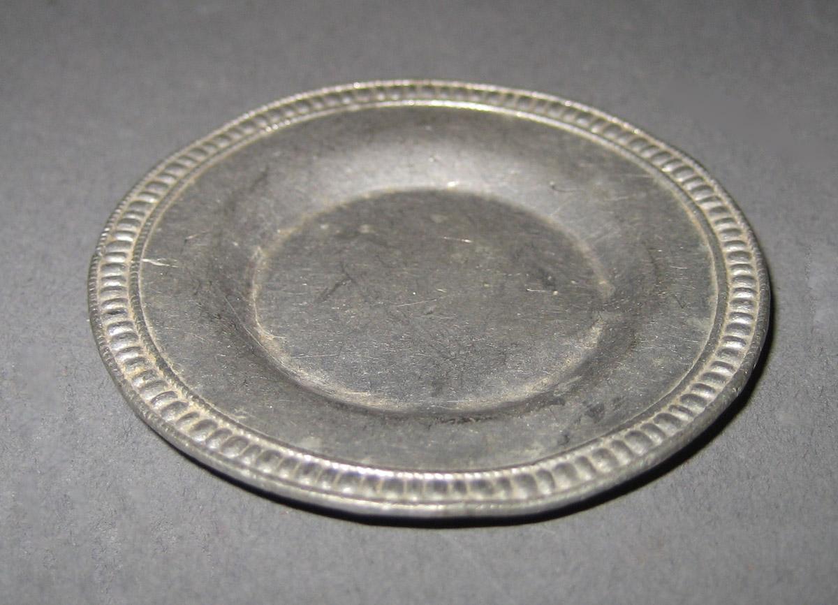 1968.0610.018 Plate
