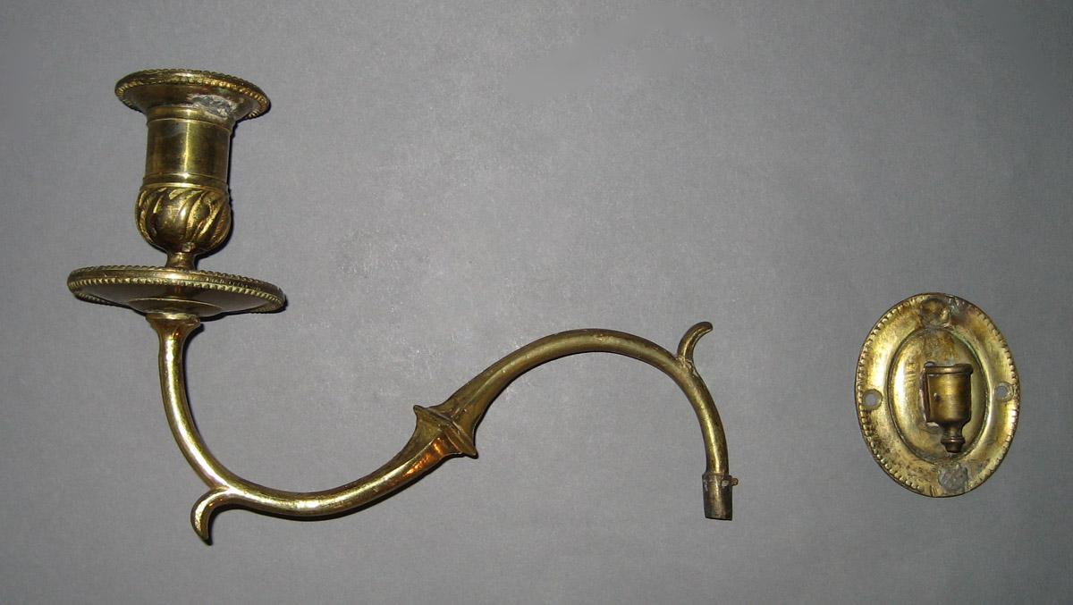 1968.0629.004 Sconce