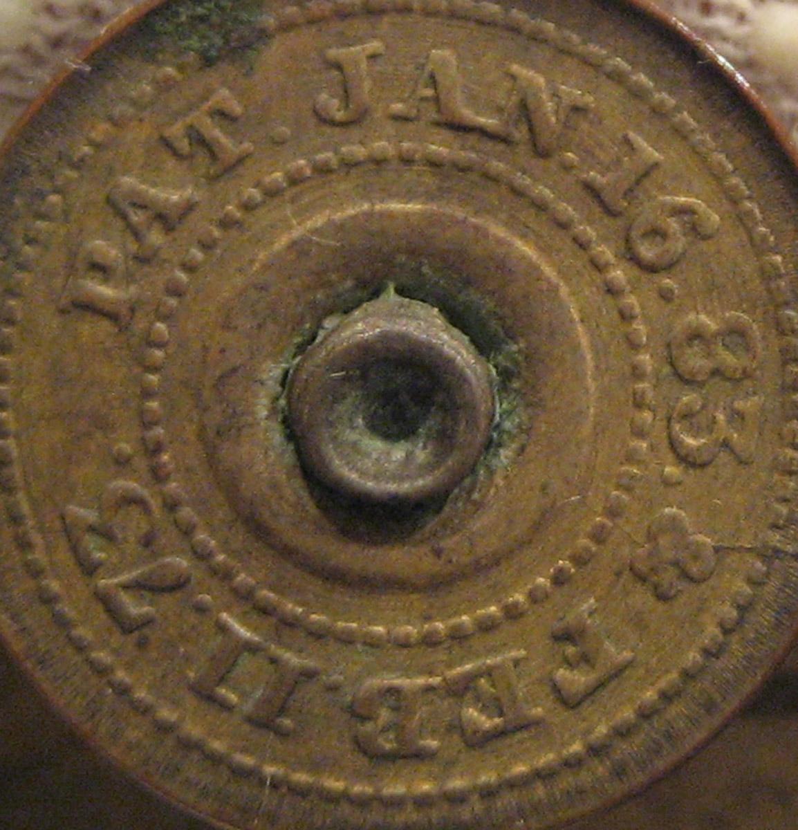 1968.0642 Lamp (mark)