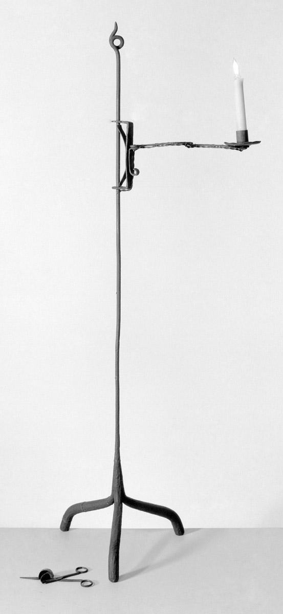 1968.0665 Candlestand