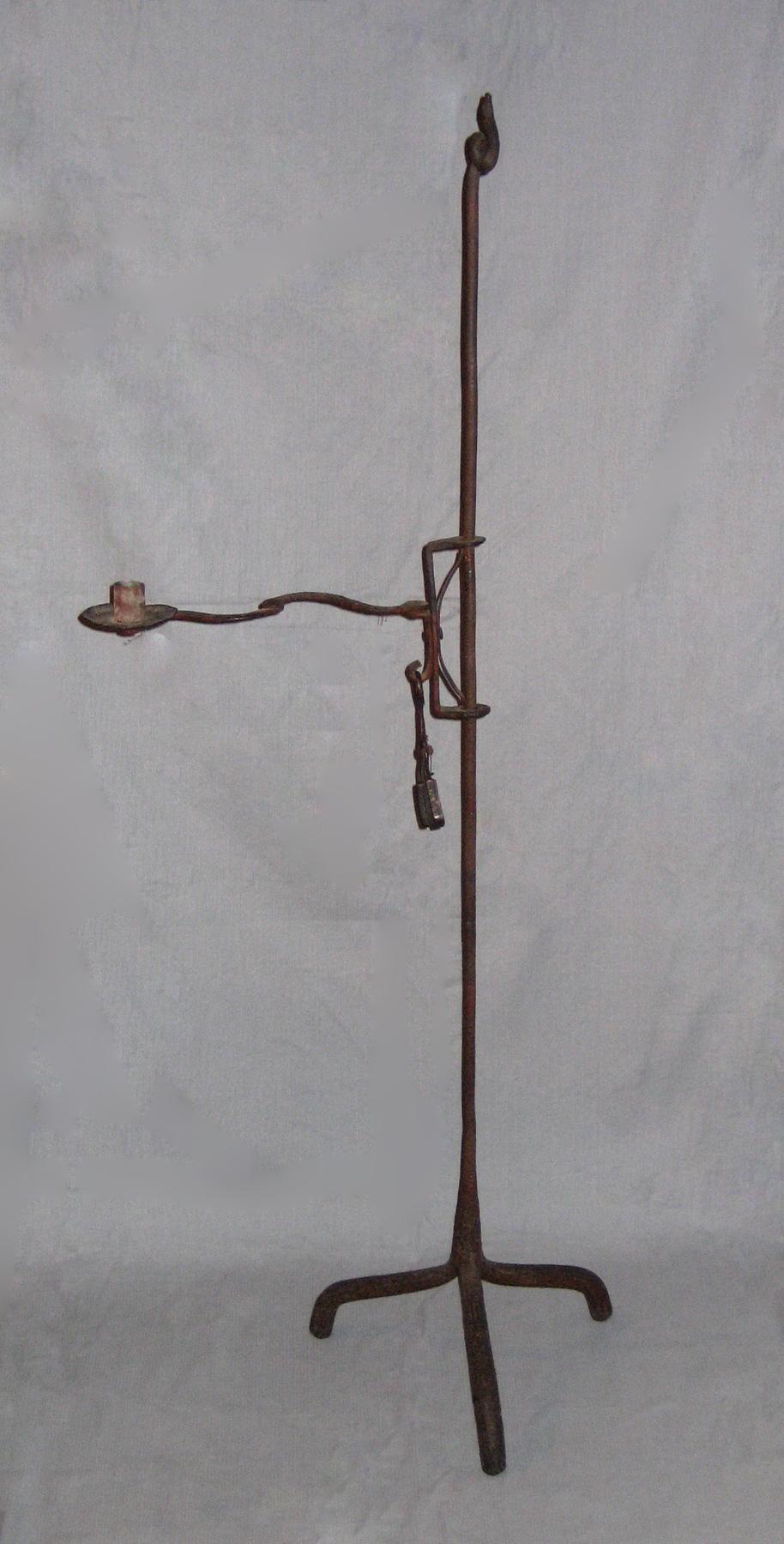 1968.0665 Candlestand (view 2)