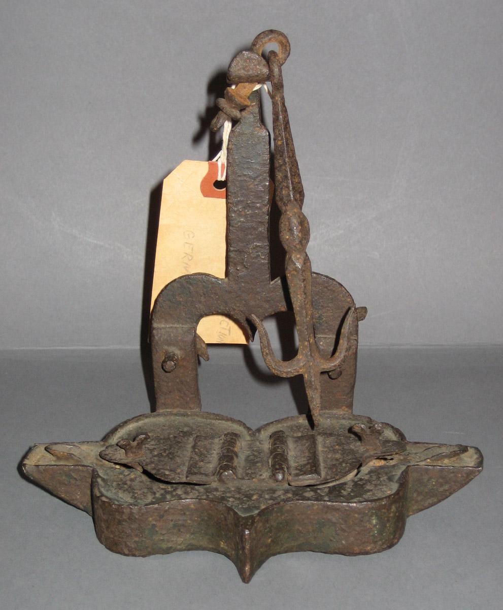 1968.0670 Lamp