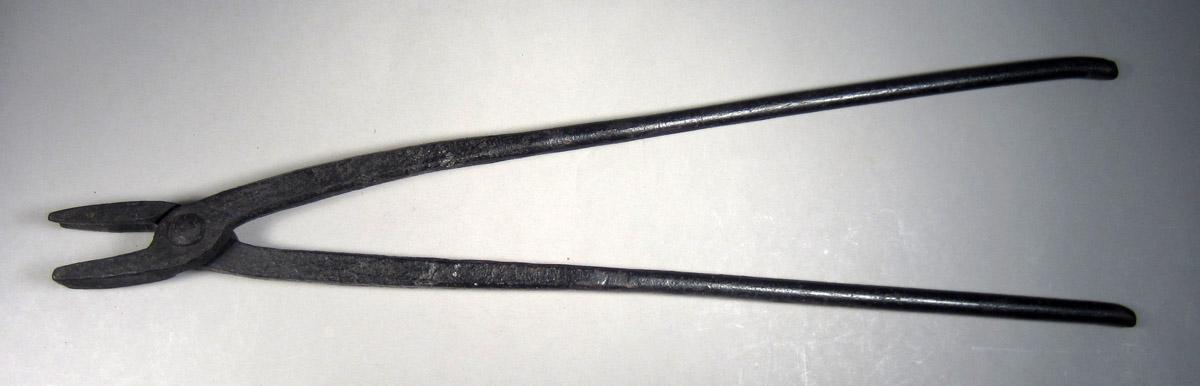 1957.0026.487 Tongs, View 1