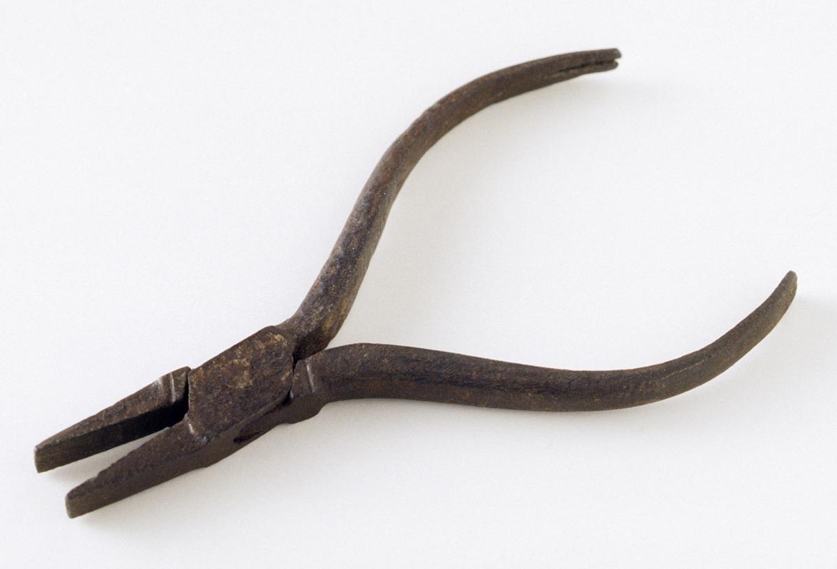 1957.0026.491 Pliers
