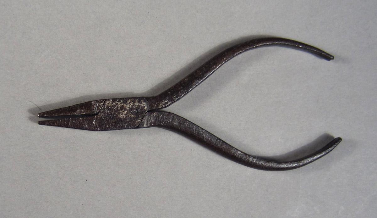 1957.0026.491 Pliers, View 1
