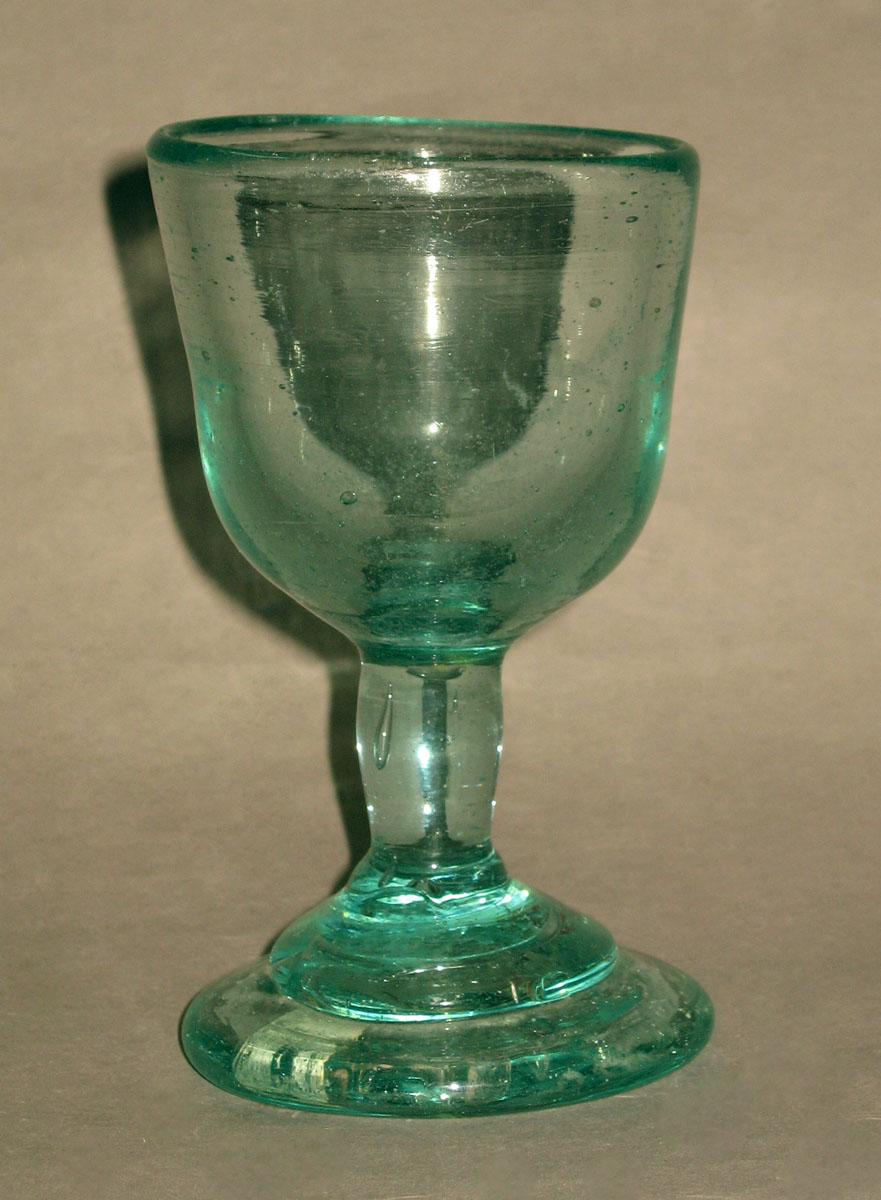 1968.0718 Glass wineglass