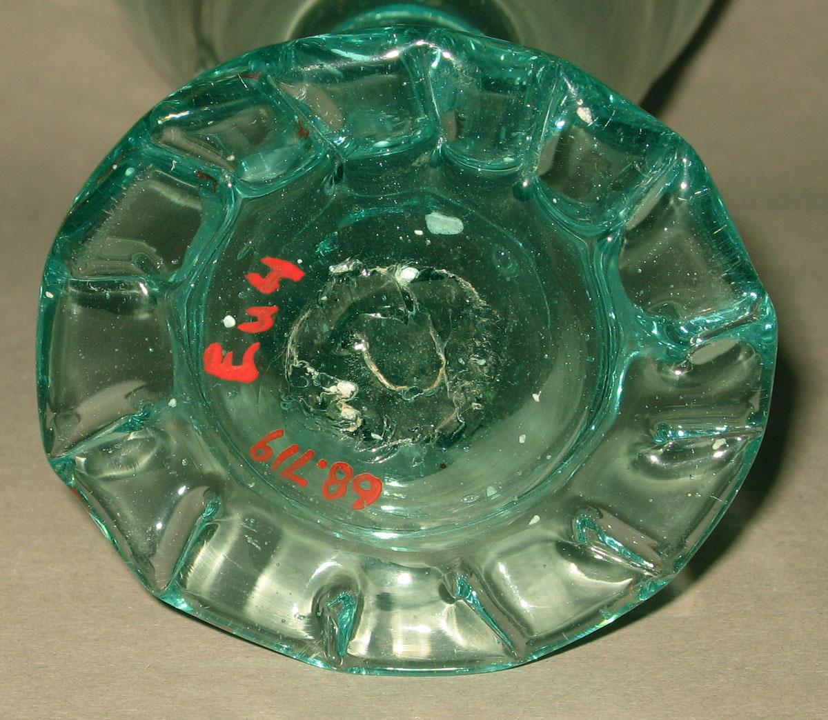1968.0719 Glass goblet (underside)