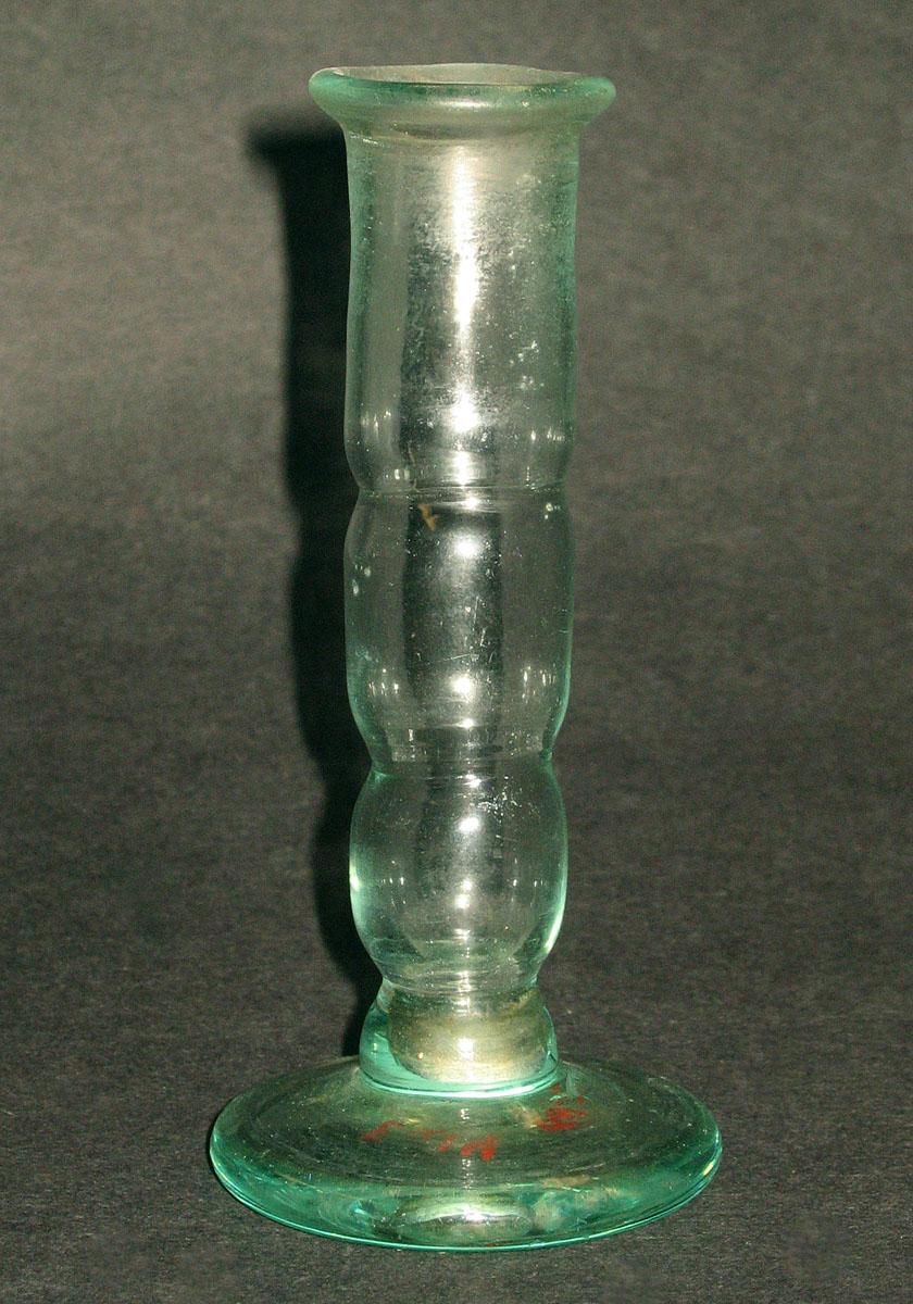 1968.0722 Glass taper stick