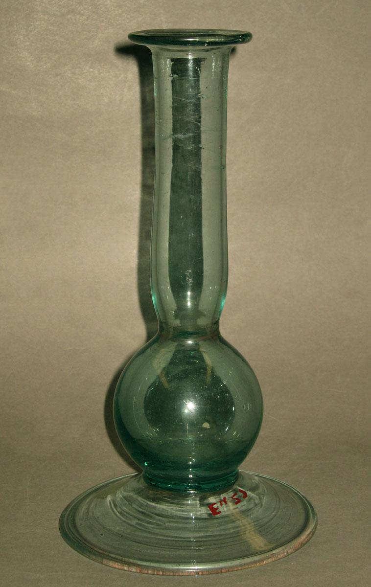 1968.0726 Glass vase