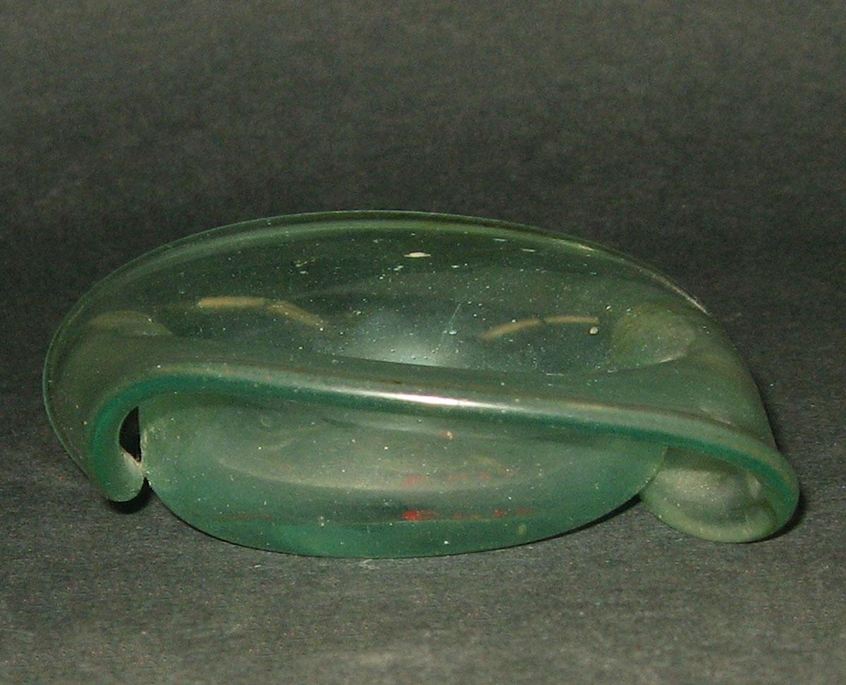 1968.0743 Glass dish (profile)