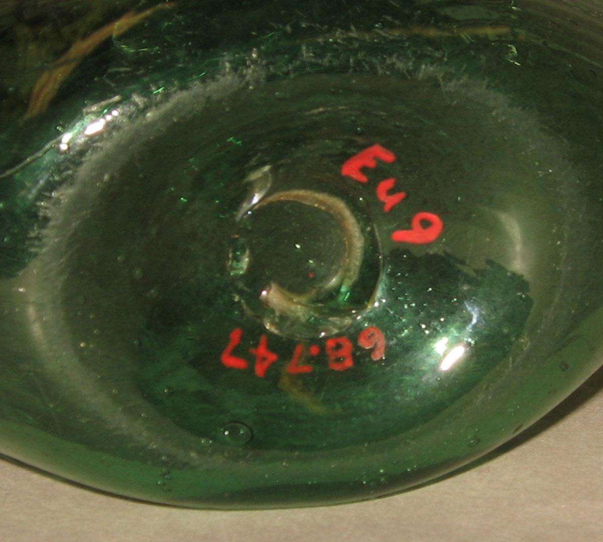 1968.0747 Glass Flask (underside)