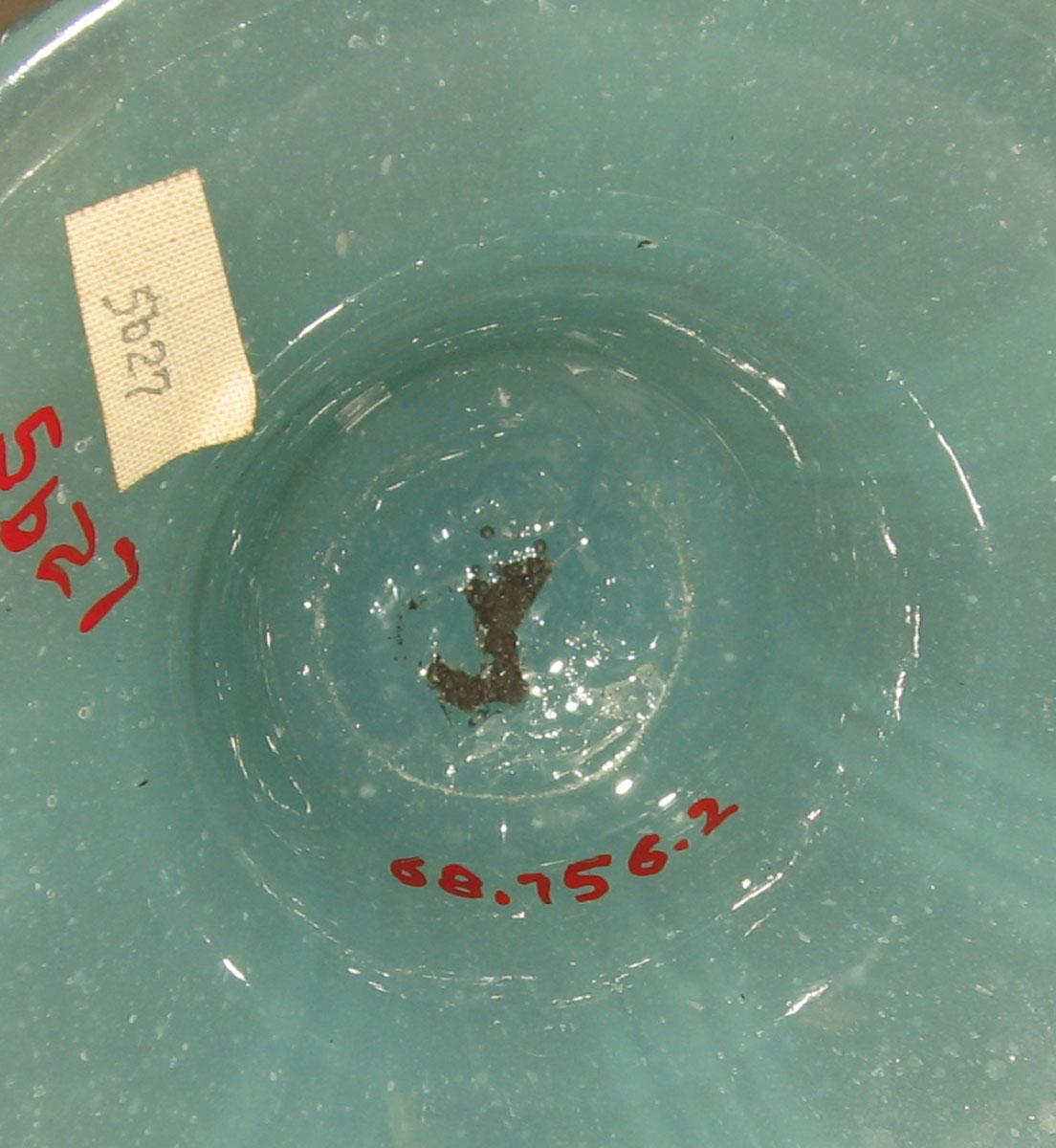 1968.0756.002 Glass candlestick (underside)