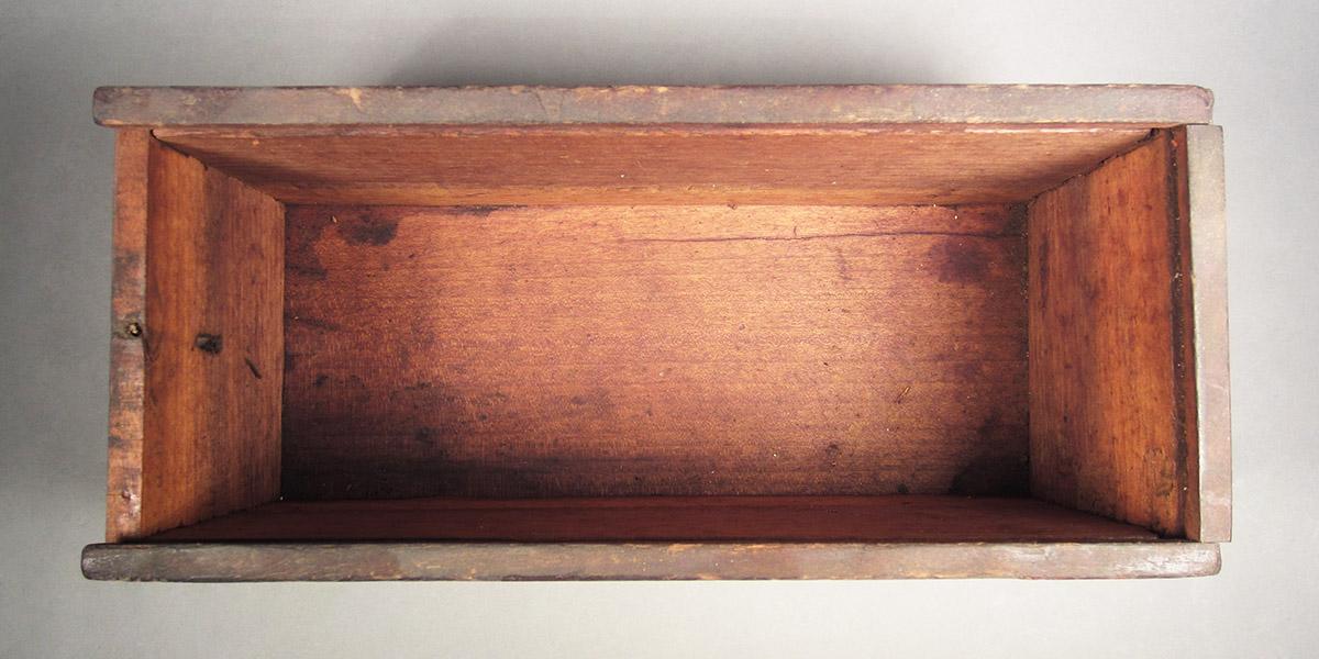 1957.0026.503 A, B, Box, top open