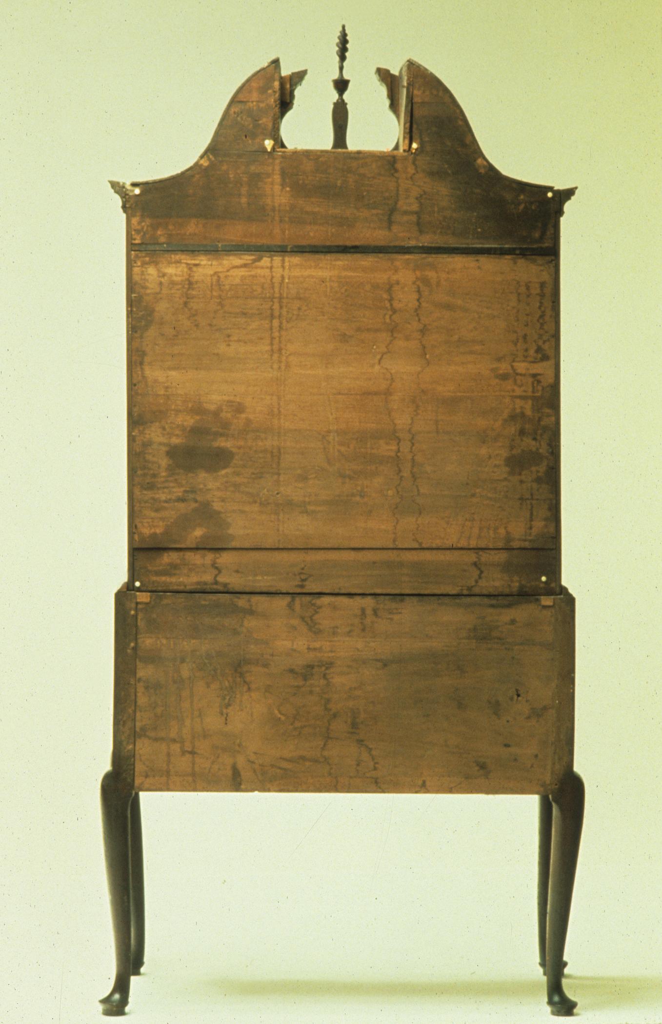 1968.0772 Chest of Drawers View 3