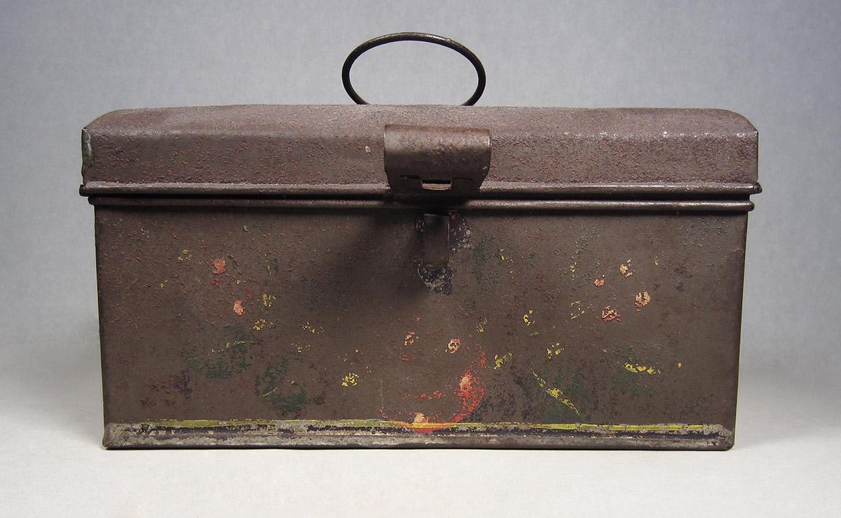 1957.0026.510, Box, front