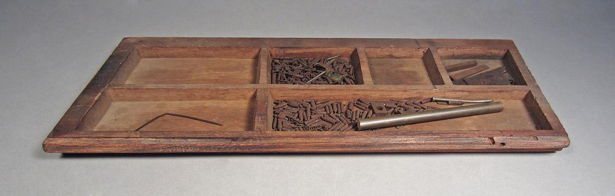 1957.0026.514, Drawer, angle