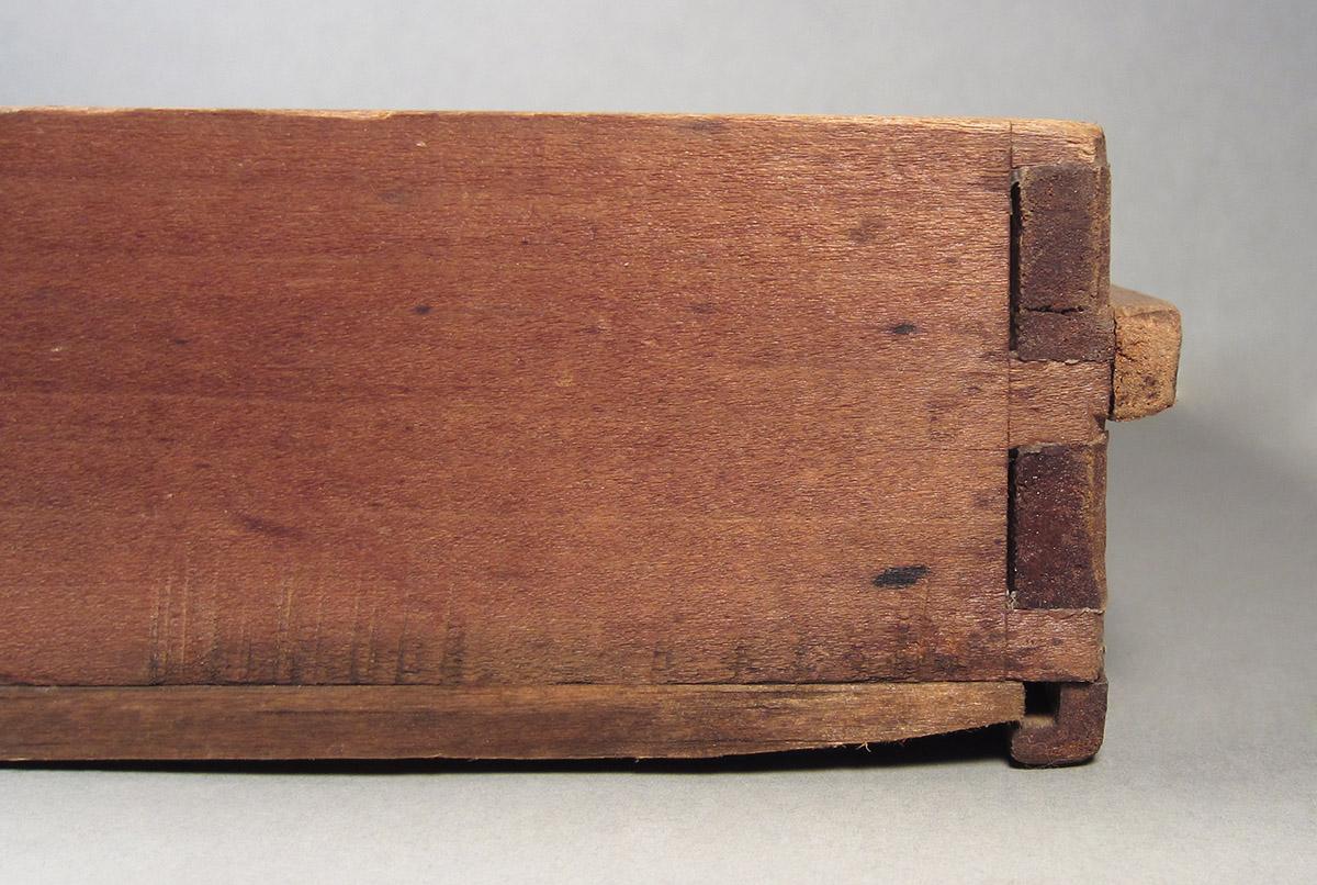 1957.0026.517, Drawer, joint detail