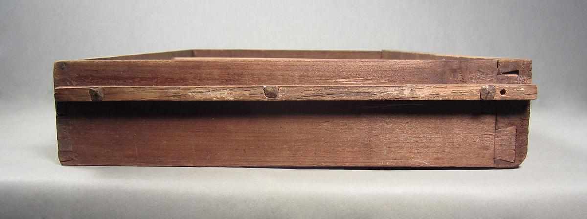 1957.0026.518, Drawer, side